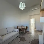Stylish & Trendy Hub In *