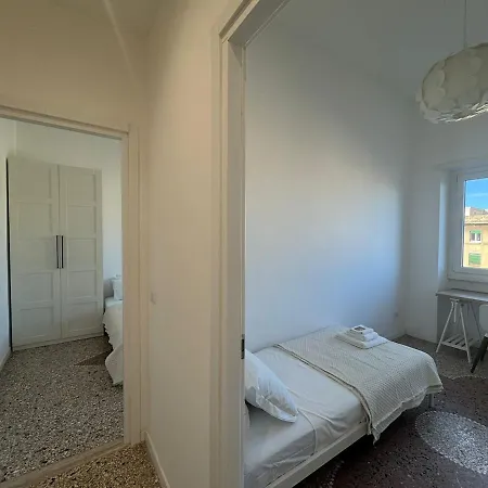 Апартаменты Stylish In Rome's Trendy Hub